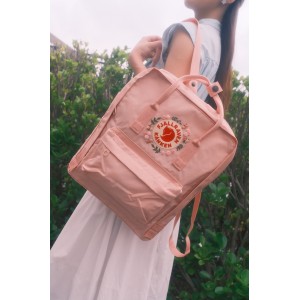 【新登場】刺繡版 Fjallraven Kanken Embroidery – Rose Whisper Cool Classic Size